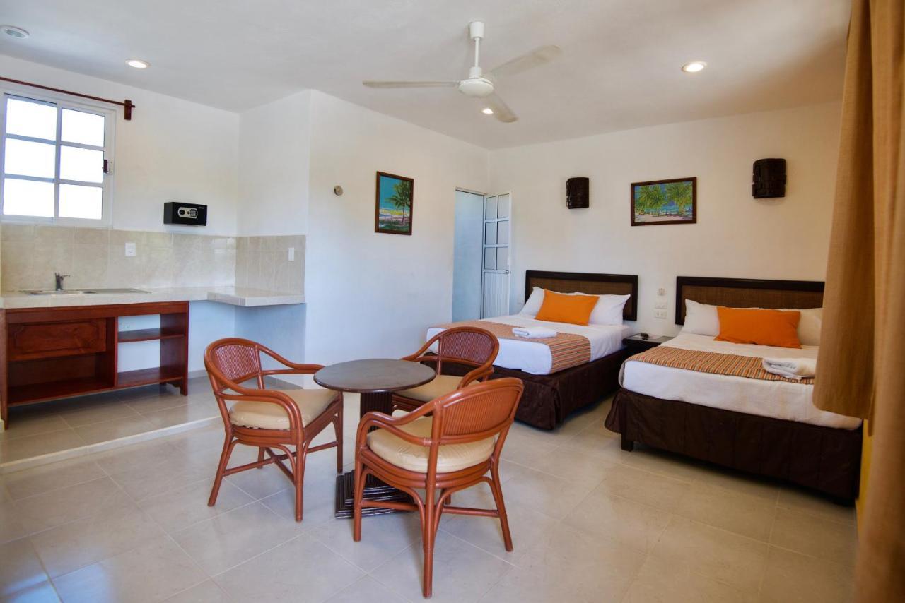 Golden Paradise Town Hotel Isla Holbox Exterior photo