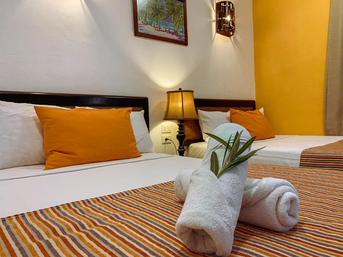 Golden Paradise Town Hotel Isla Holbox Exterior photo