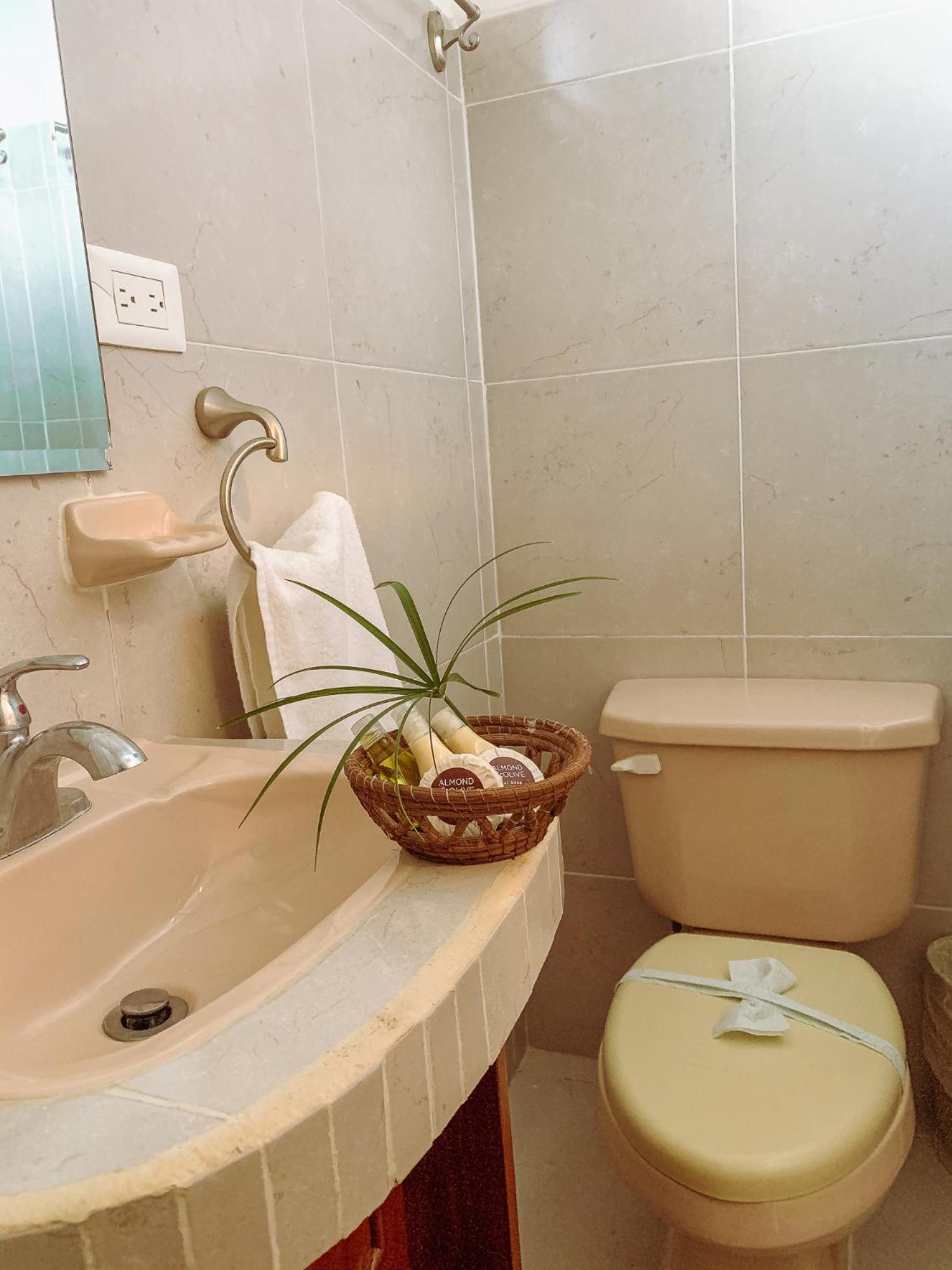 Golden Paradise Town Hotel Isla Holbox Room photo