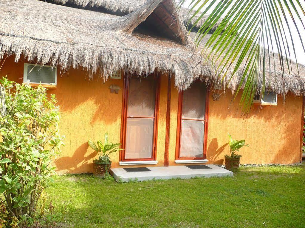 Golden Paradise Town Hotel Isla Holbox Exterior photo