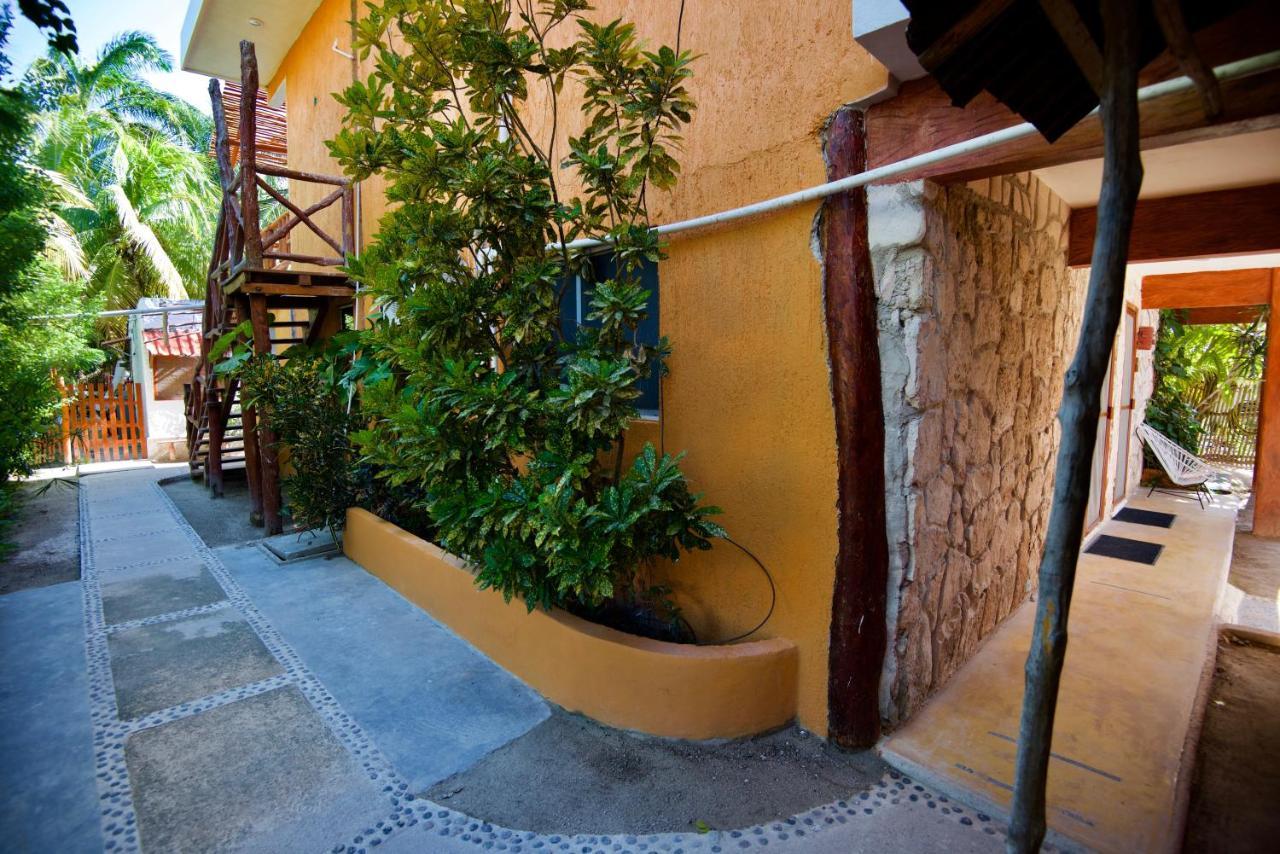 Golden Paradise Town Hotel Isla Holbox Exterior photo