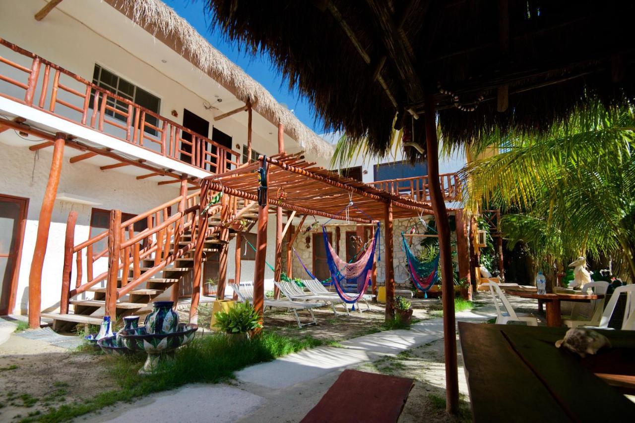 Golden Paradise Town Hotel Isla Holbox Exterior photo